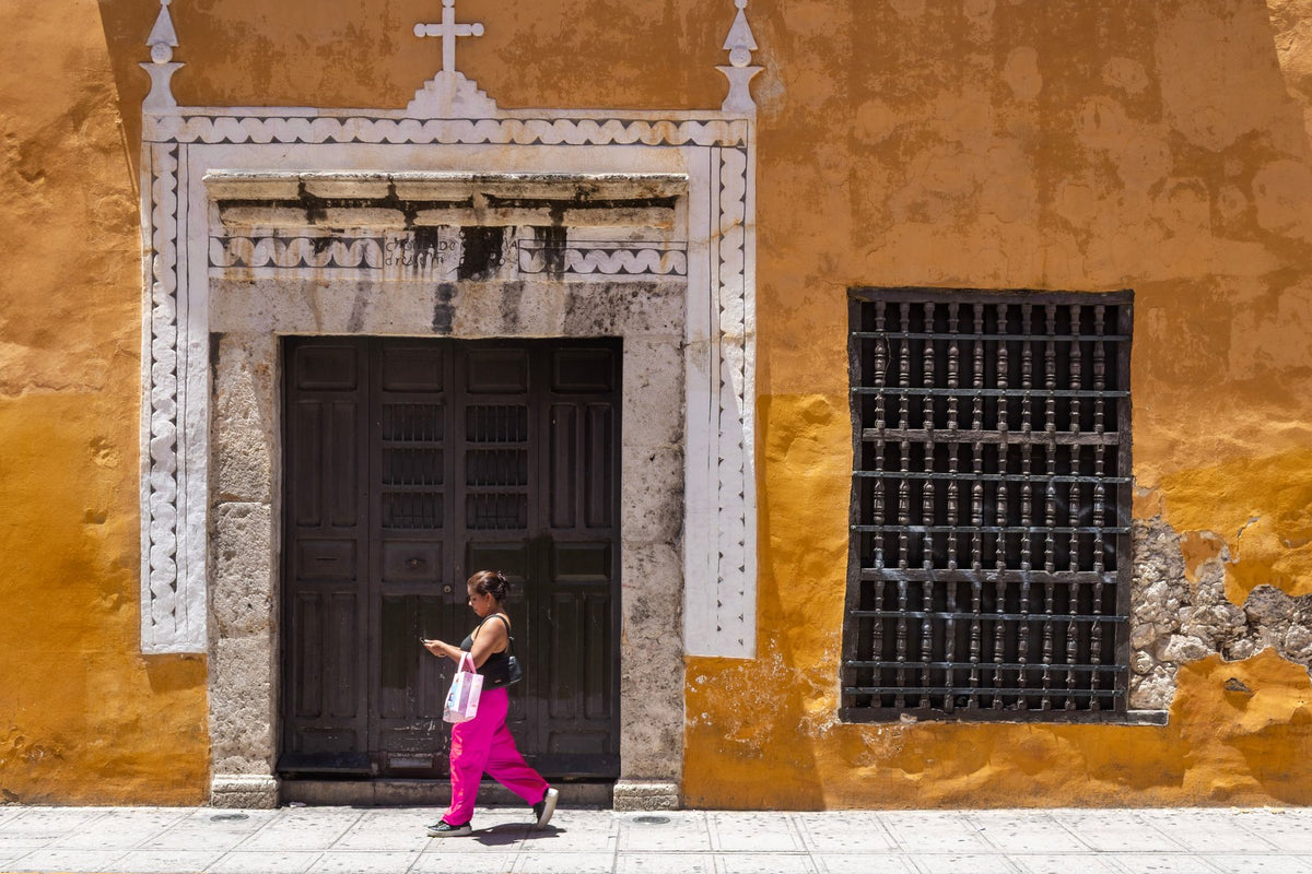 Archival study of Spanish cultural texture