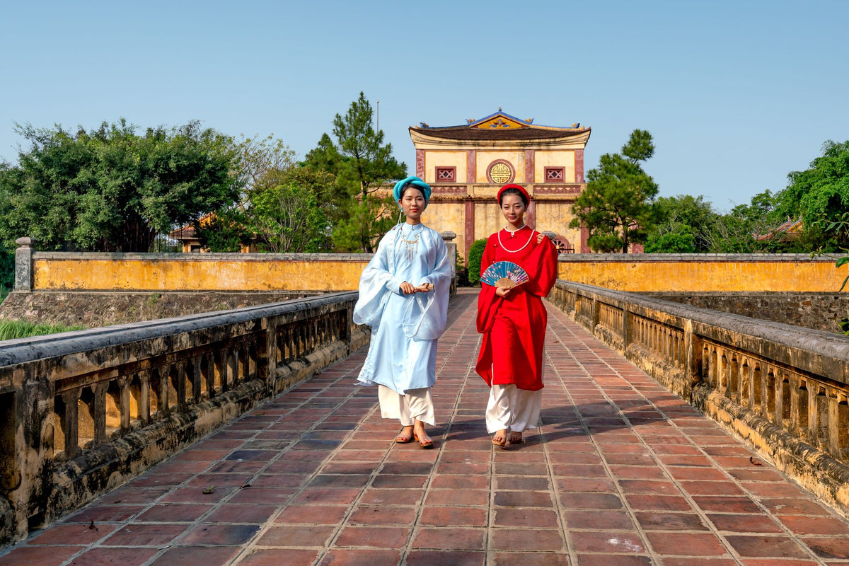 Archival study of Vietnamese cultural texture