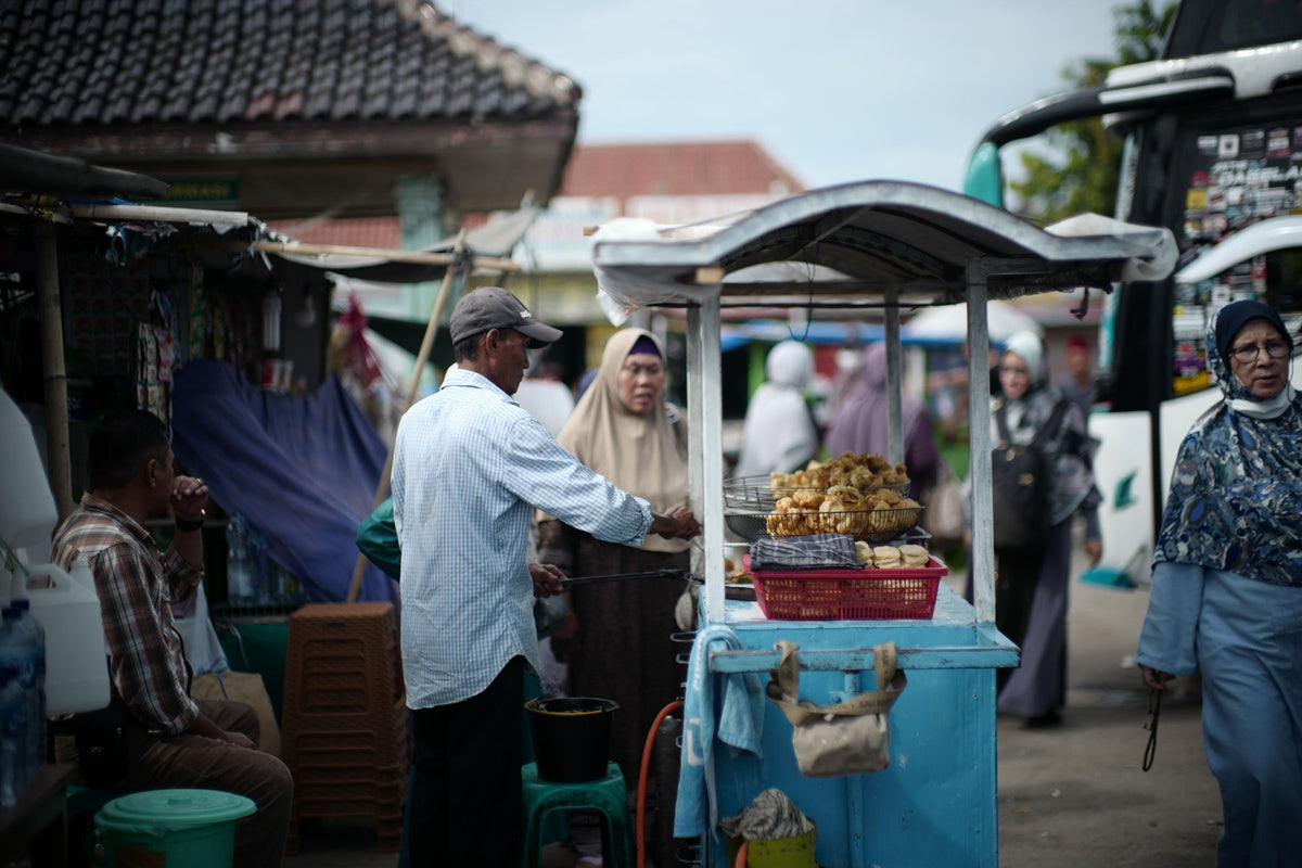 Archival study of Indonesian (Bahasa Indonesia) cultural texture
