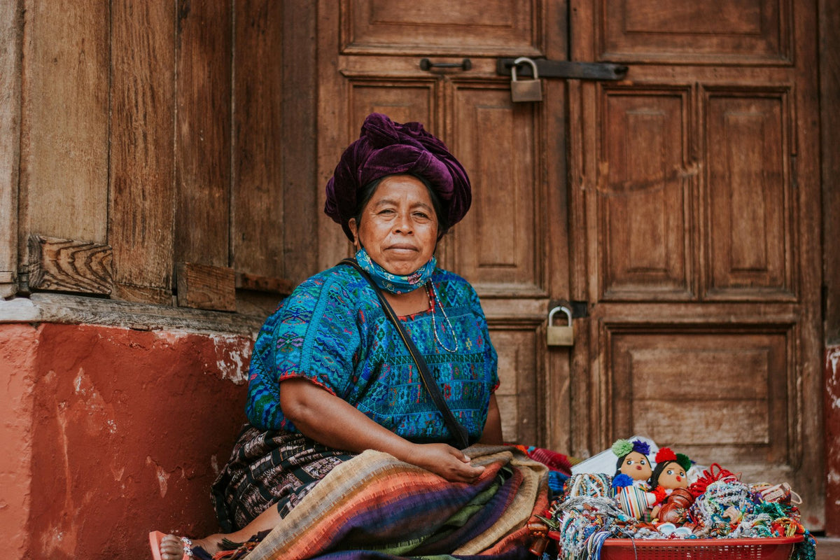 Archival study of Spanish cultural texture
