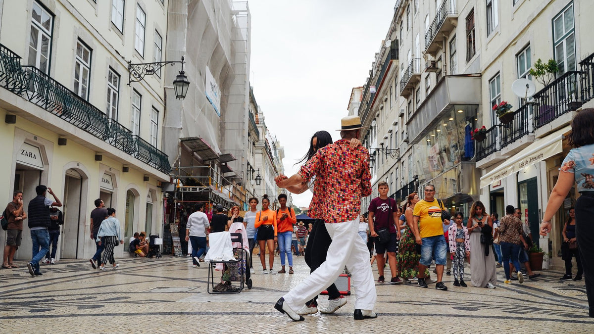 Archival study of Portuguese cultural texture